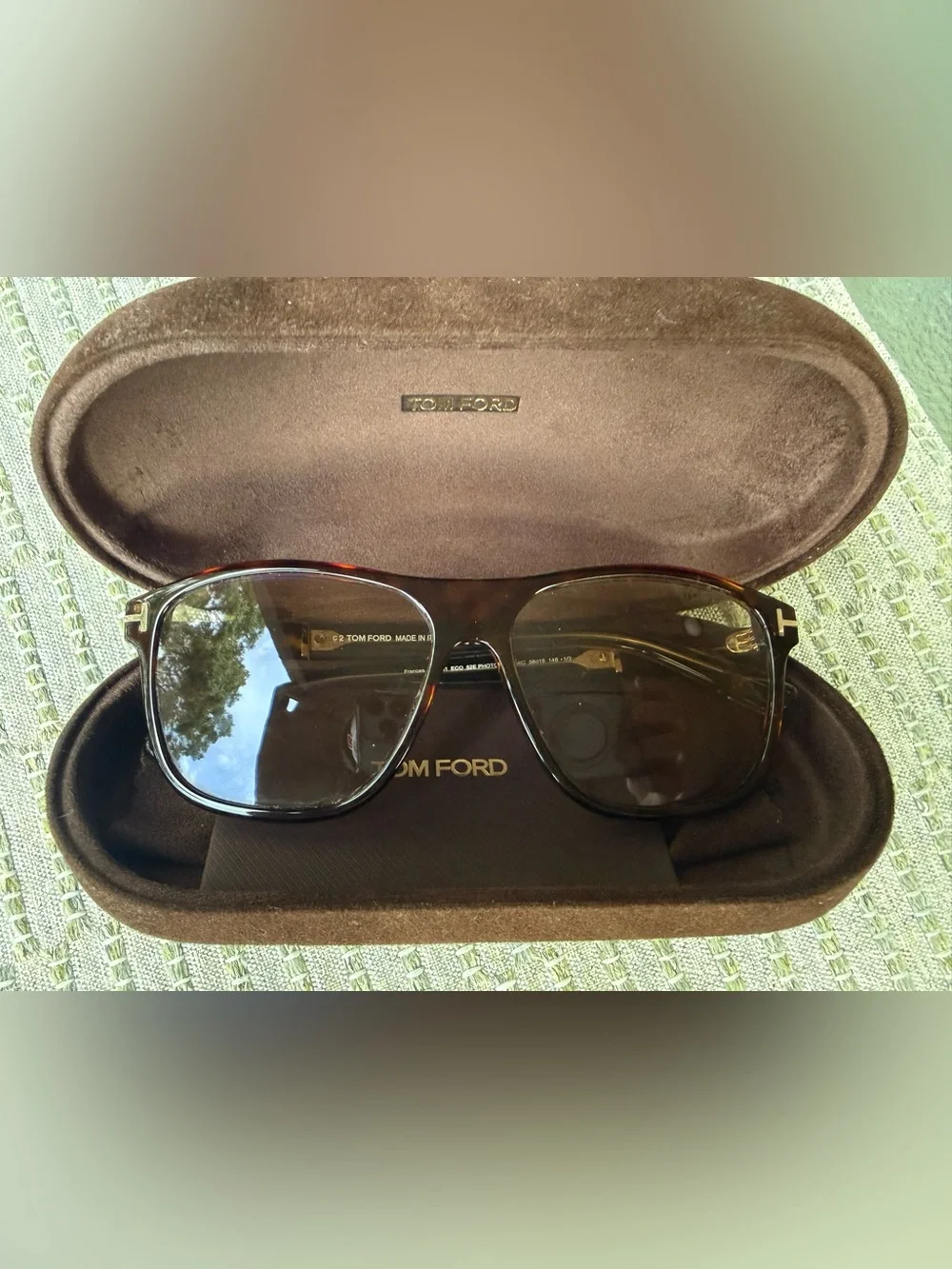Tom Ford  TF1081 52E Photochromic Havana Sunglasses 58mm + Case